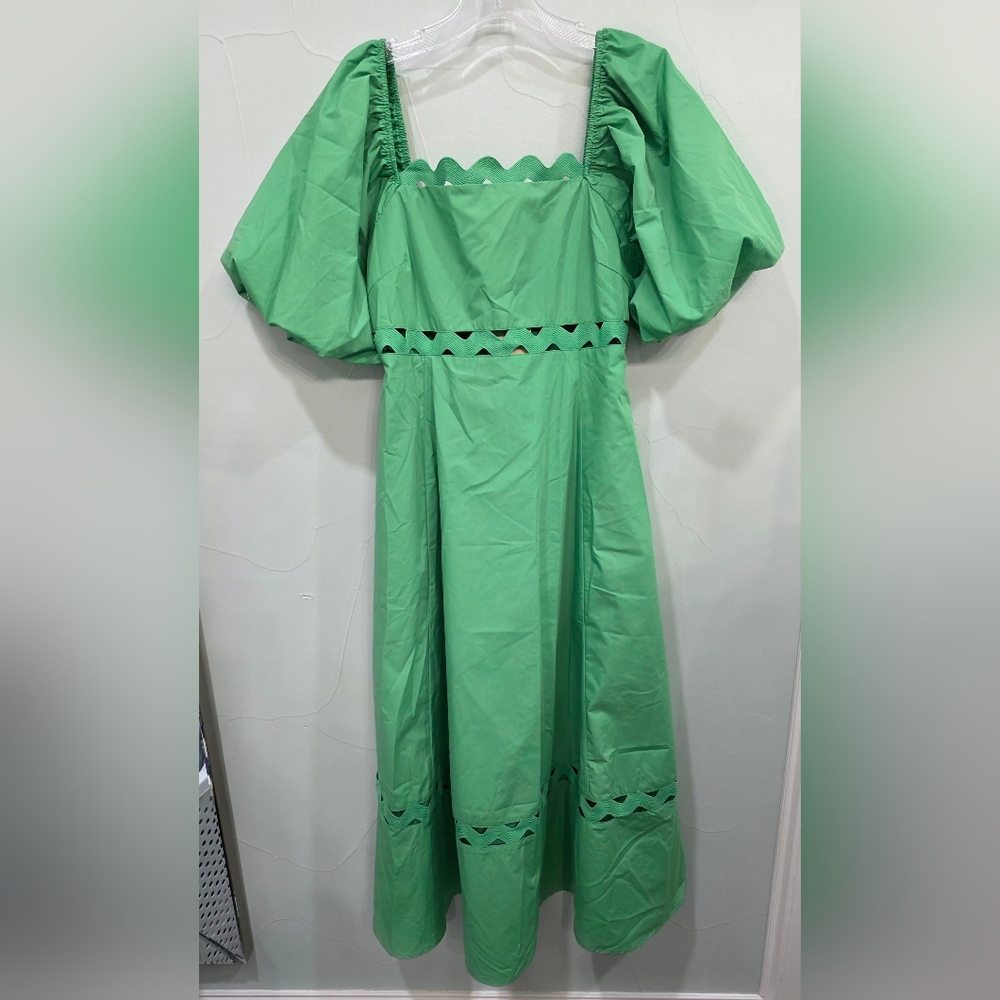 Entro Vibrant Green Midi Dress with Puff Sleeves - Picture 5 of 8